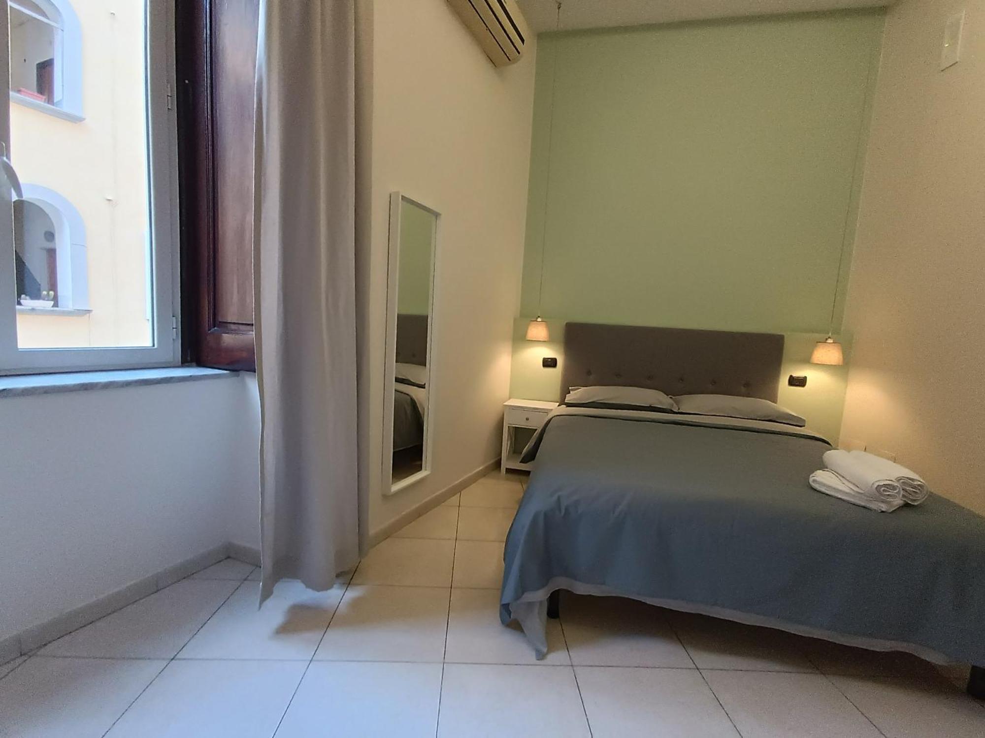 Residenza Geri - Suite And Home Napoli Centro Exterior foto